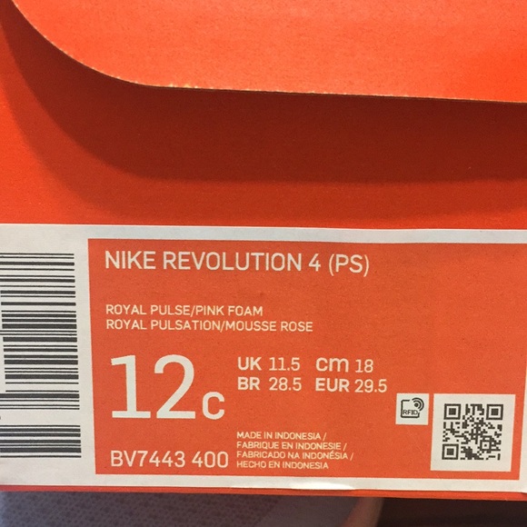 Last chance!! New; Nike Revolution 4 (PS) Sneakers - Picture 9 of 11